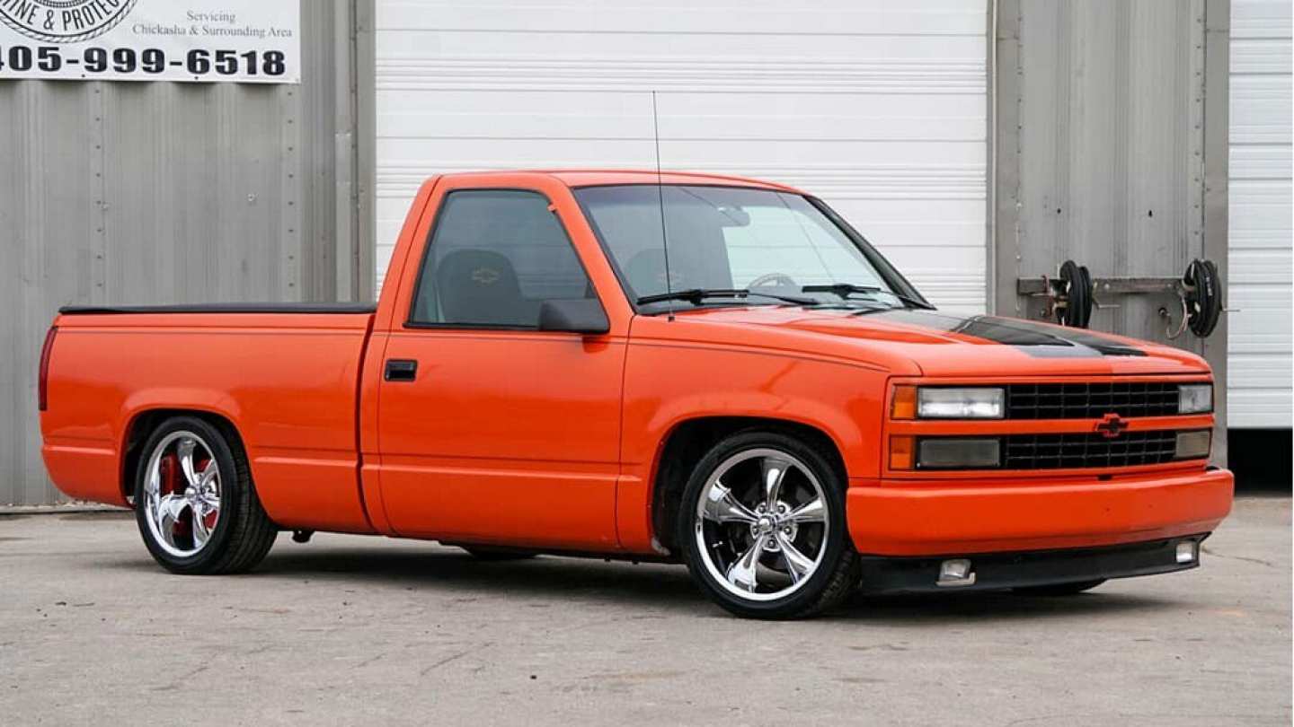 1st Image of a 1993 CHEVROLET SHORT WIDE