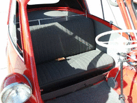 Image 3 of 5 of a 1958 BMW ISETTA