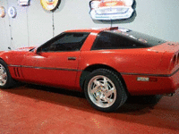 Image 3 of 17 of a 1990 CHEVROLET CORVETTE