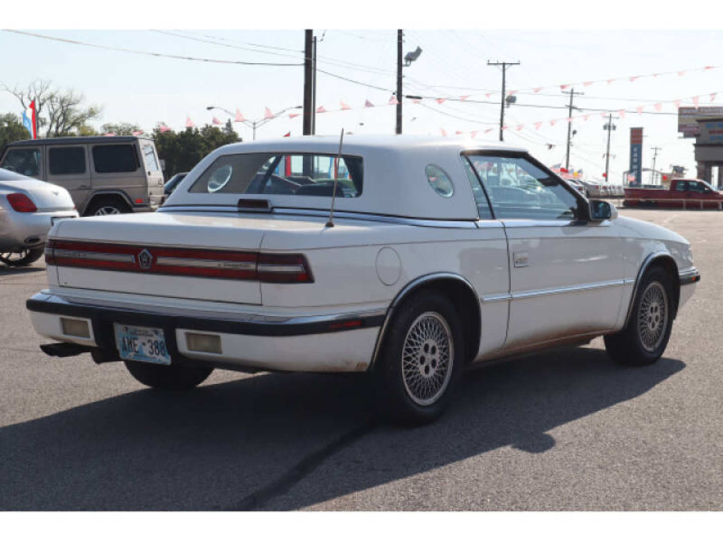 3rd Image of a 1990 CHRYSLER TC BY MASERATI