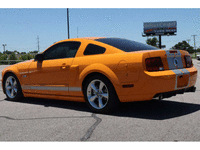 Image 7 of 20 of a 2008 FORD MUSTANG GT