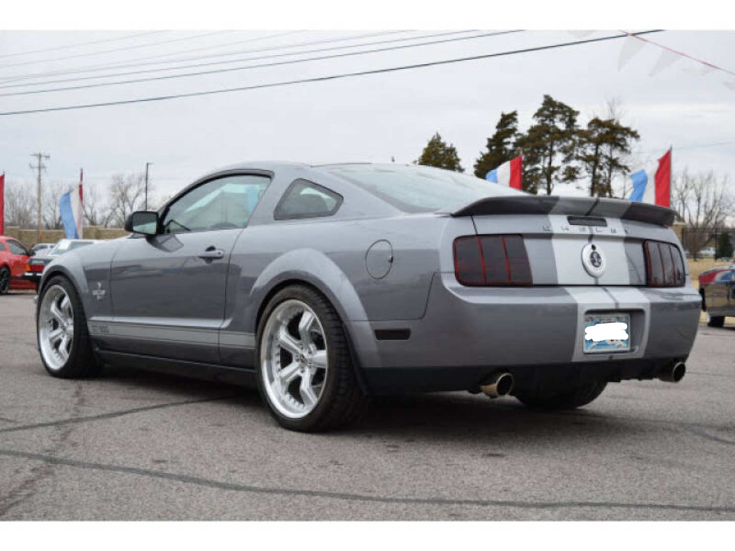 3rd Image of a 2007 FORD MUSTANG SHELBY GT500