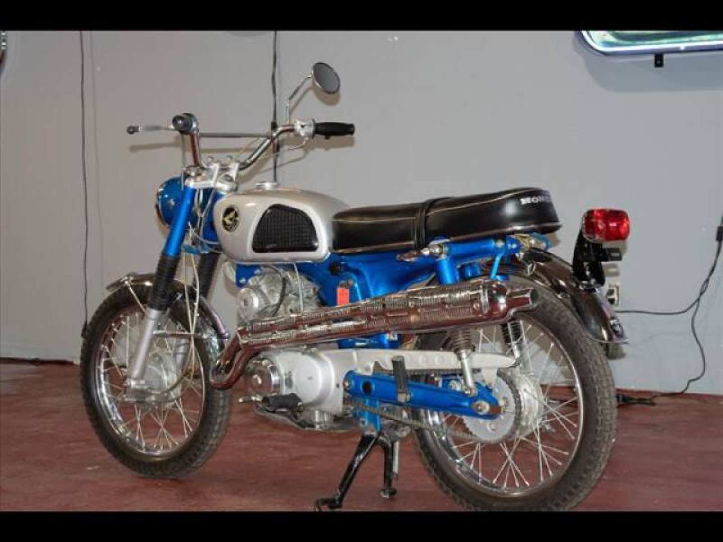3rd Image of a 1969 HONDA CL125