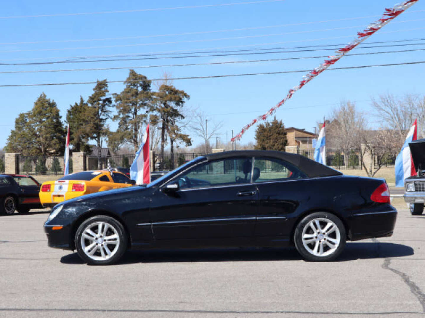 3rd Image of a 2008 MERCEDES-BENZ CLK-CLASS CLK350