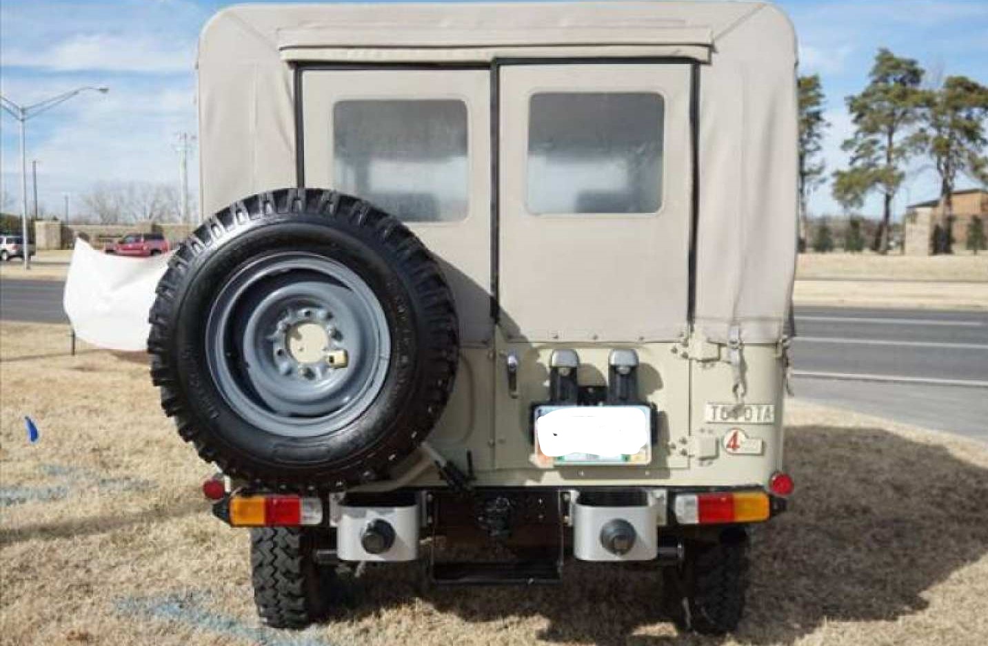 2nd Image of a 1983 TOYOTA LANDCRUISER