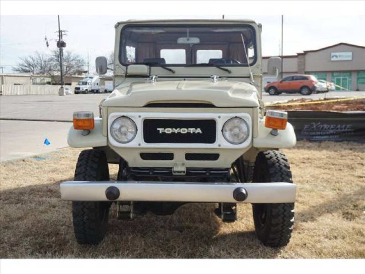 3rd Image of a 1983 TOYOTA LANDCRUISER