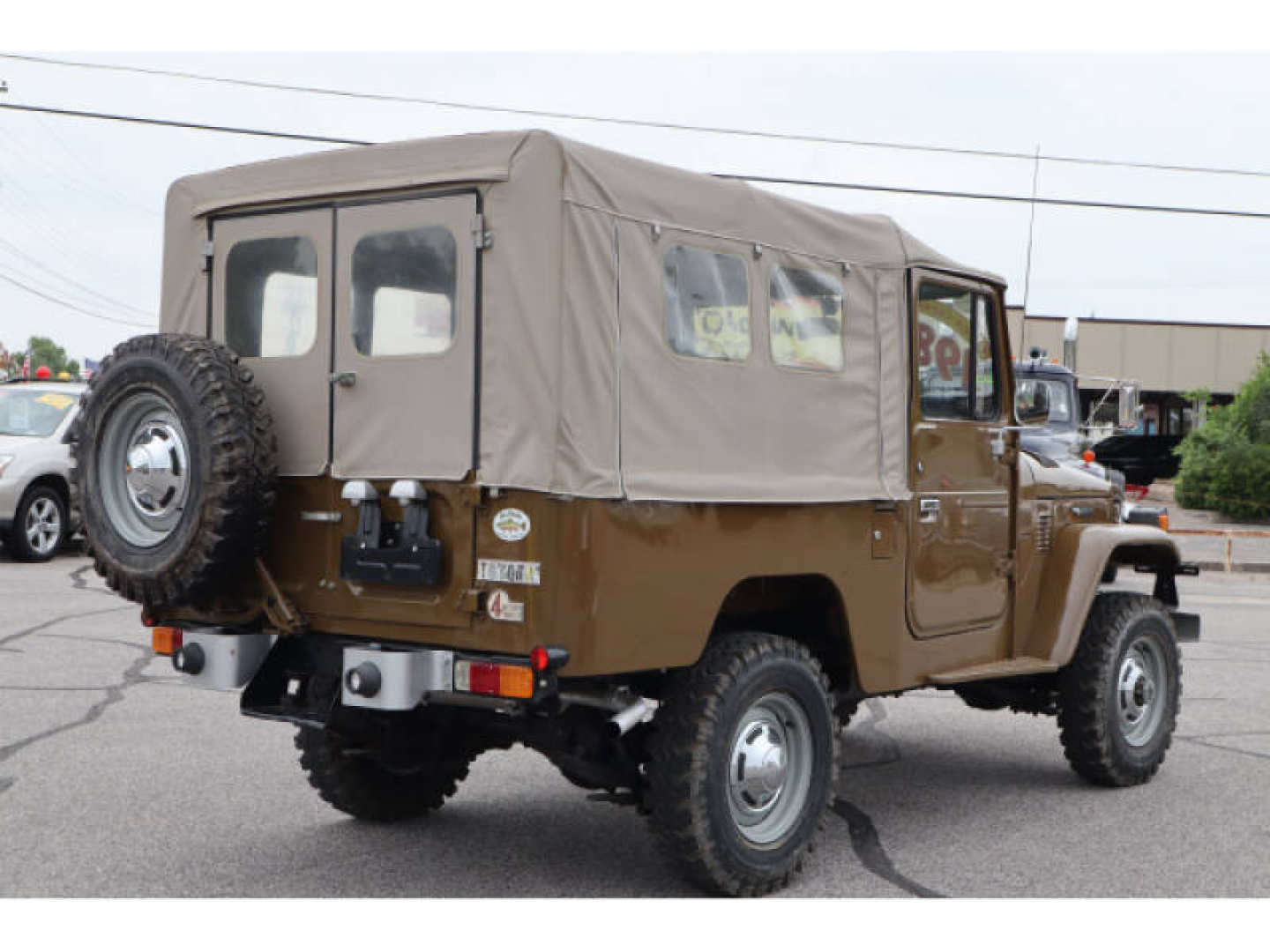 3rd Image of a 1980 TOYOTA FJ43