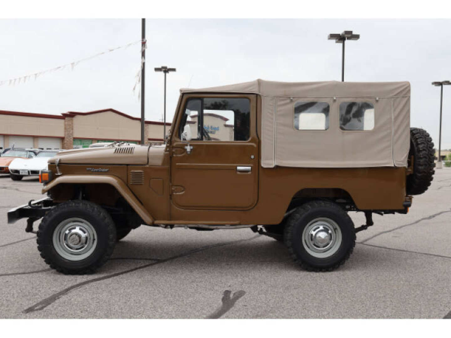 4th Image of a 1980 TOYOTA FJ43