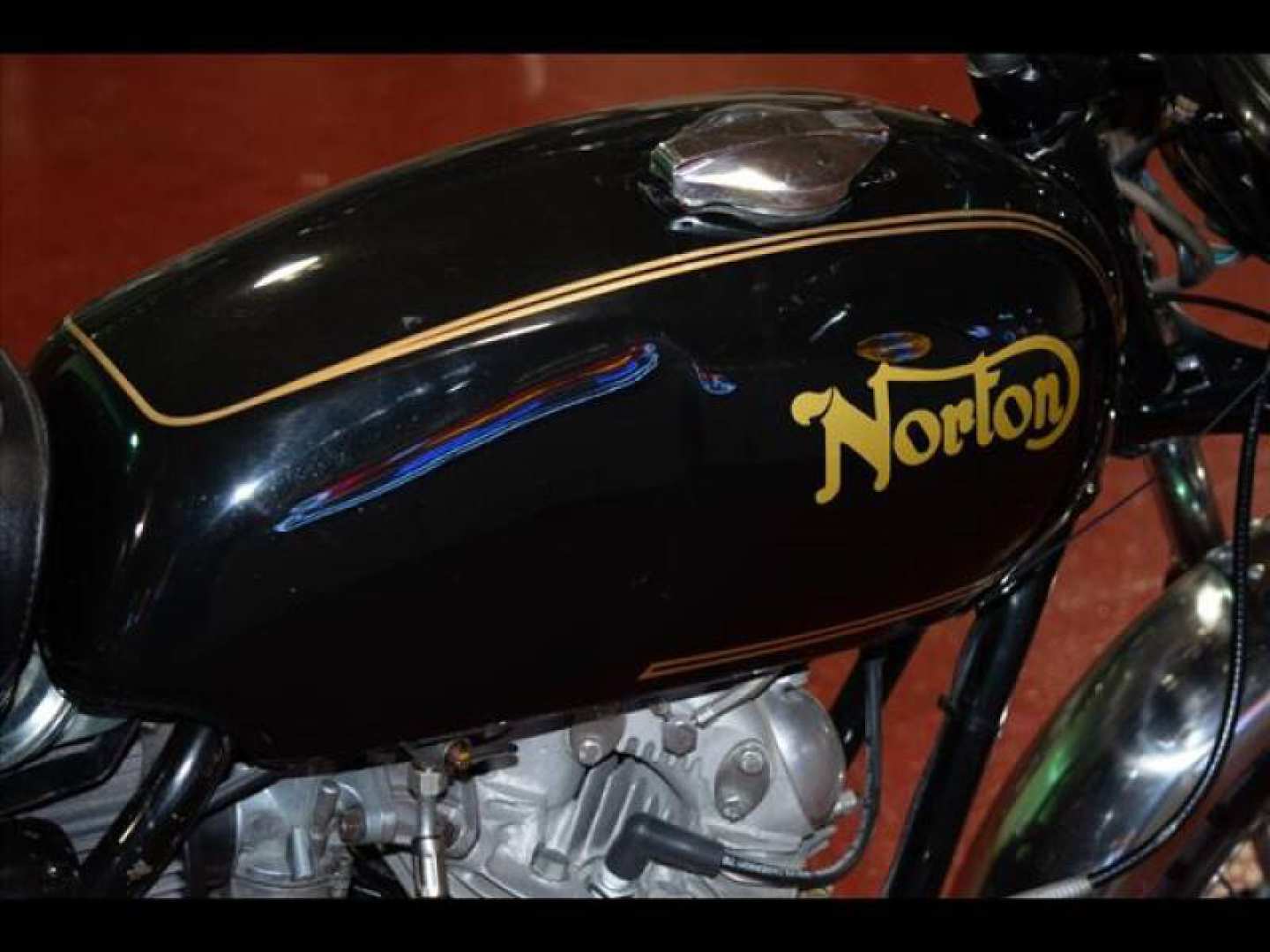 3rd Image of a 1974 NORTON COMMANDO