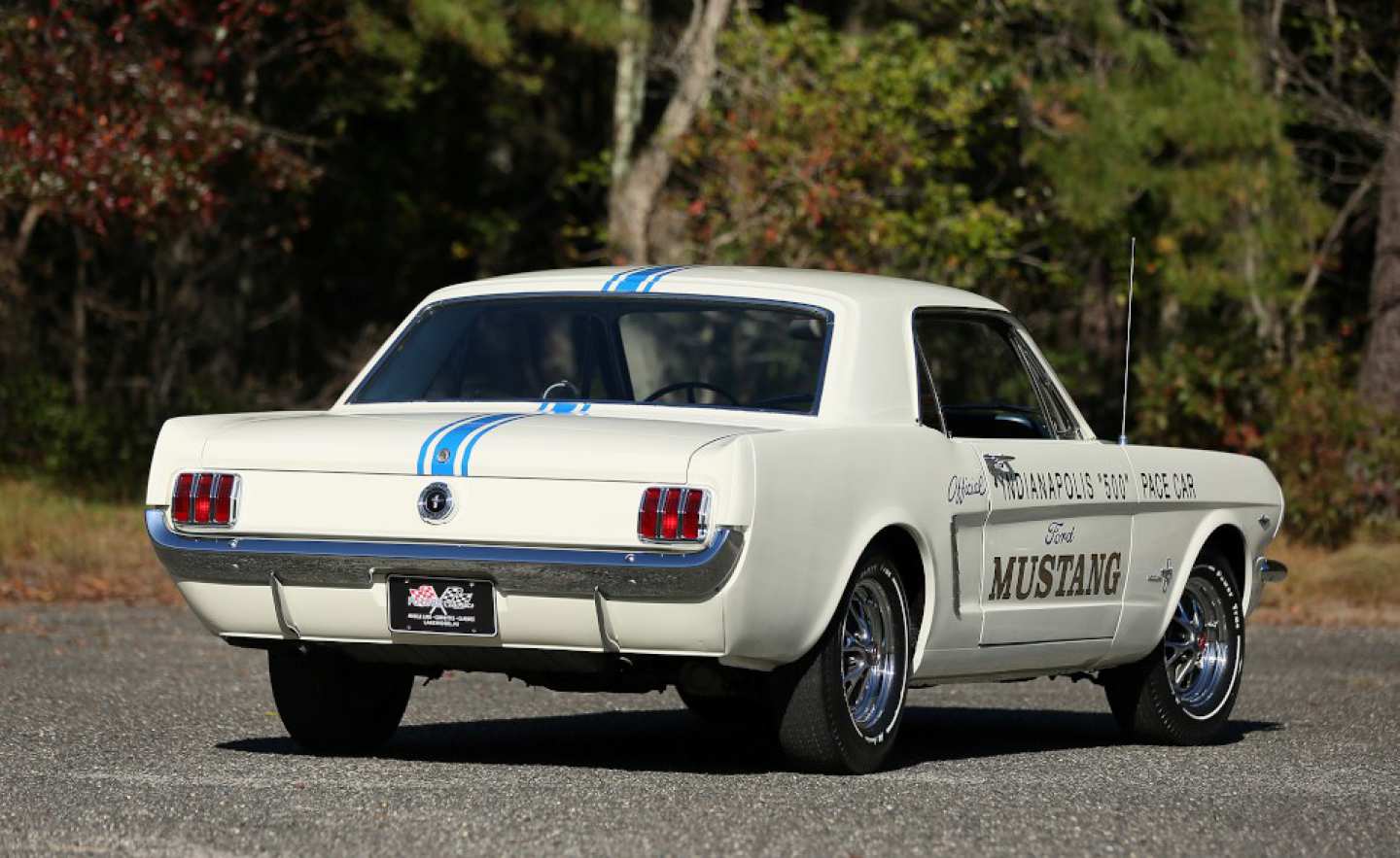 1st Image of a 1965 FORD MUSTANG