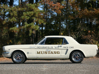 Image 4 of 9 of a 1965 FORD MUSTANG