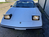 Image 5 of 9 of a 1984 PONTIAC FIERO SE