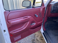 Image 5 of 7 of a 1996 FORD F-150