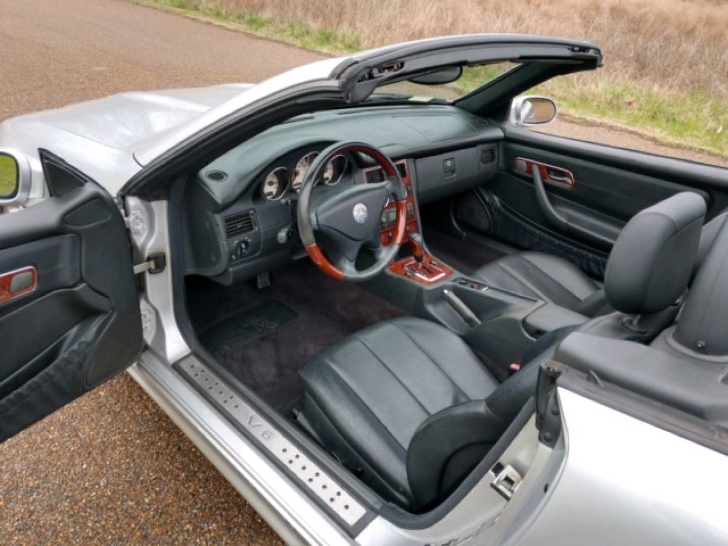 5th Image of a 2001 MERCEDES-BENZ SLK-CLASS SLK320