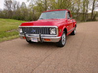 Image 8 of 19 of a 1972 CHEVROLET C10