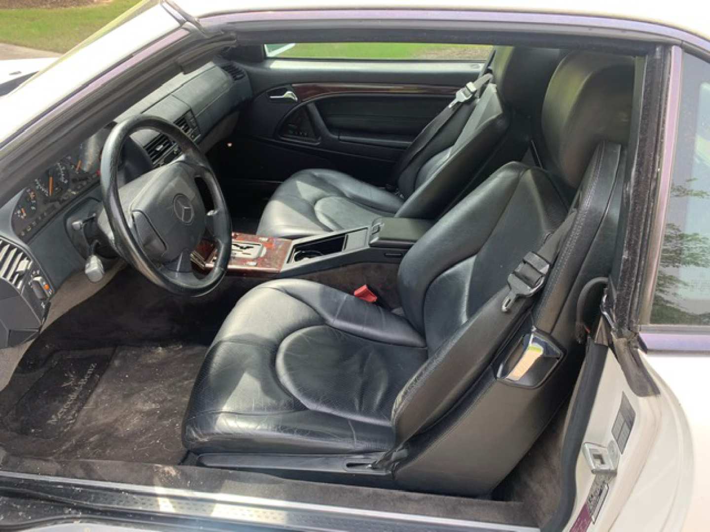 4th Image of a 1997 MERCEDES-BENZ SL-CLASS SL500