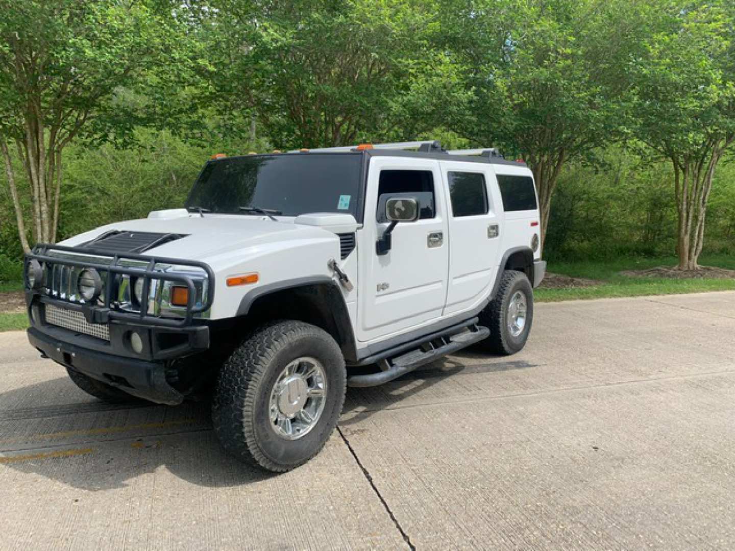 0th Image of a 2004 HUMMER H2