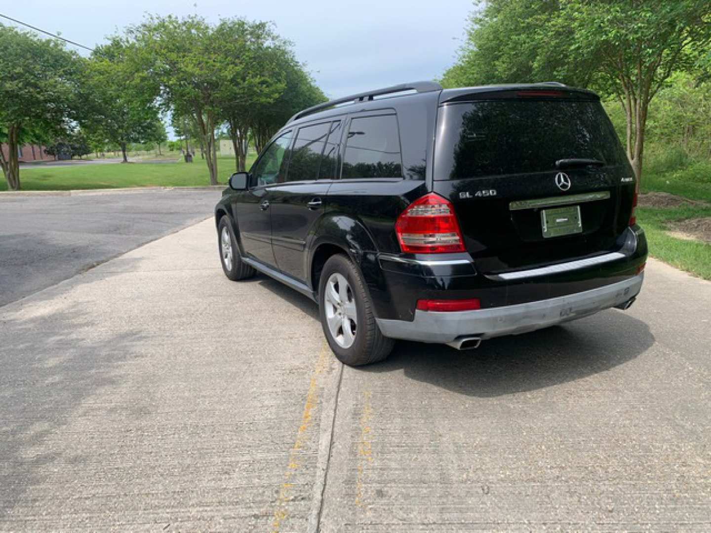 3rd Image of a 2009 MERCEDES-BENZ GL 450