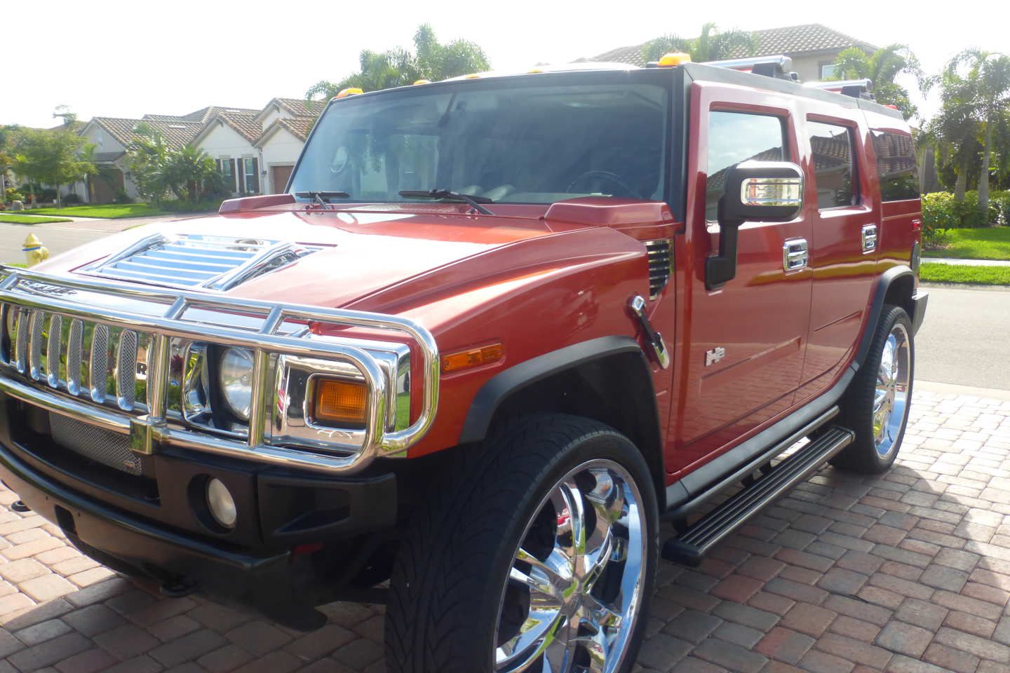 2nd Image of a 2003 HUMMER H2 3/4 TON