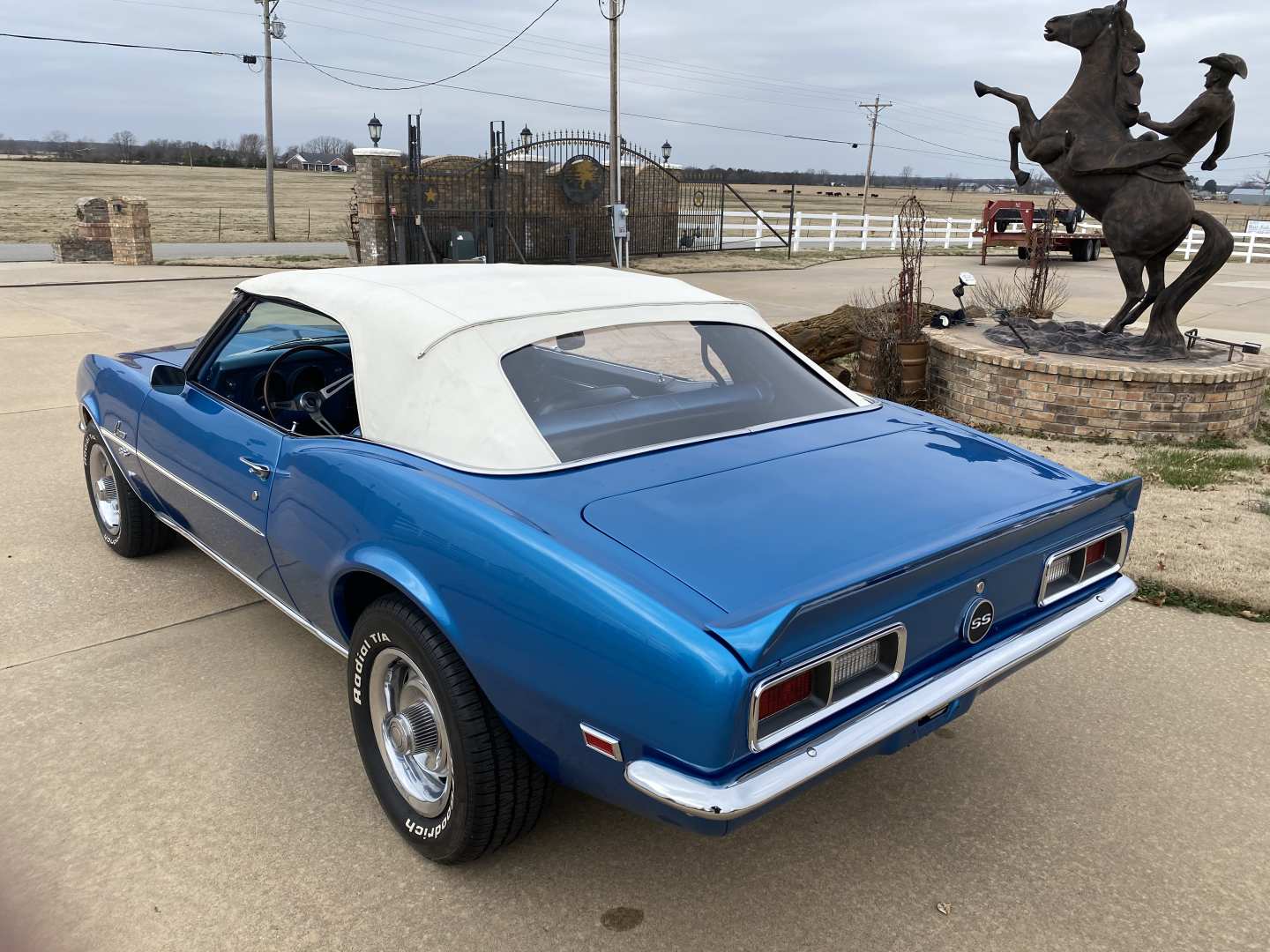 2nd Image of a 1968 CHEVROLET CAMARO