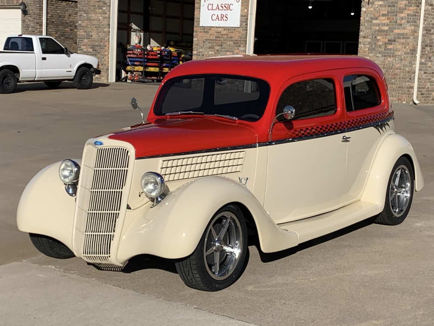 3rd Image of a 1935 FORD SLANT BACK