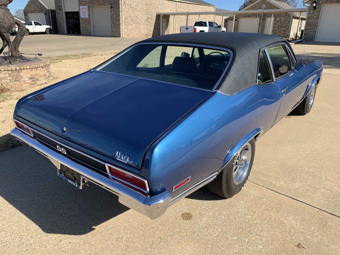 3rd Image of a 1970 CHEVROLET NOVA