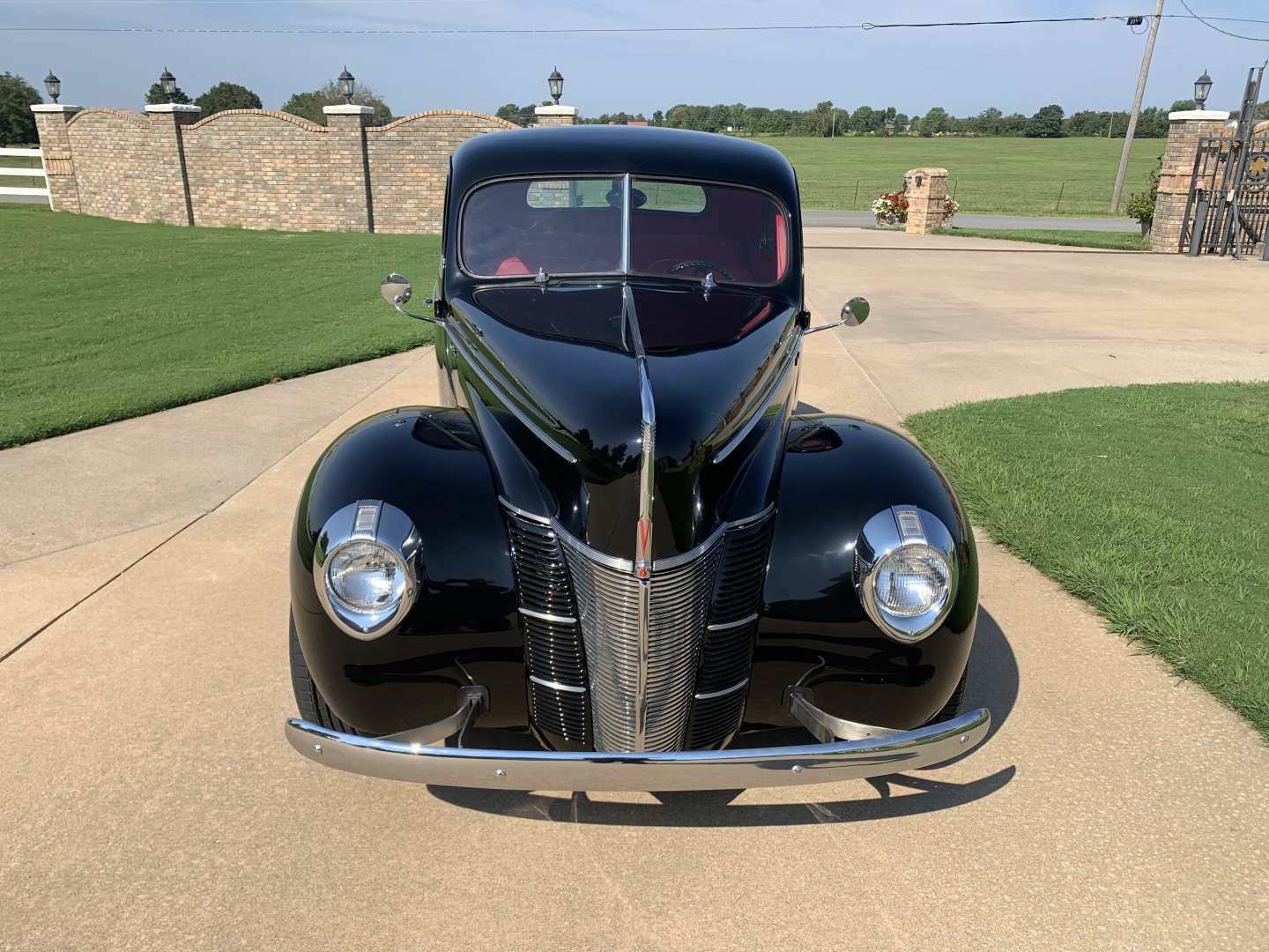 2nd Image of a 1940 FORD COUPE