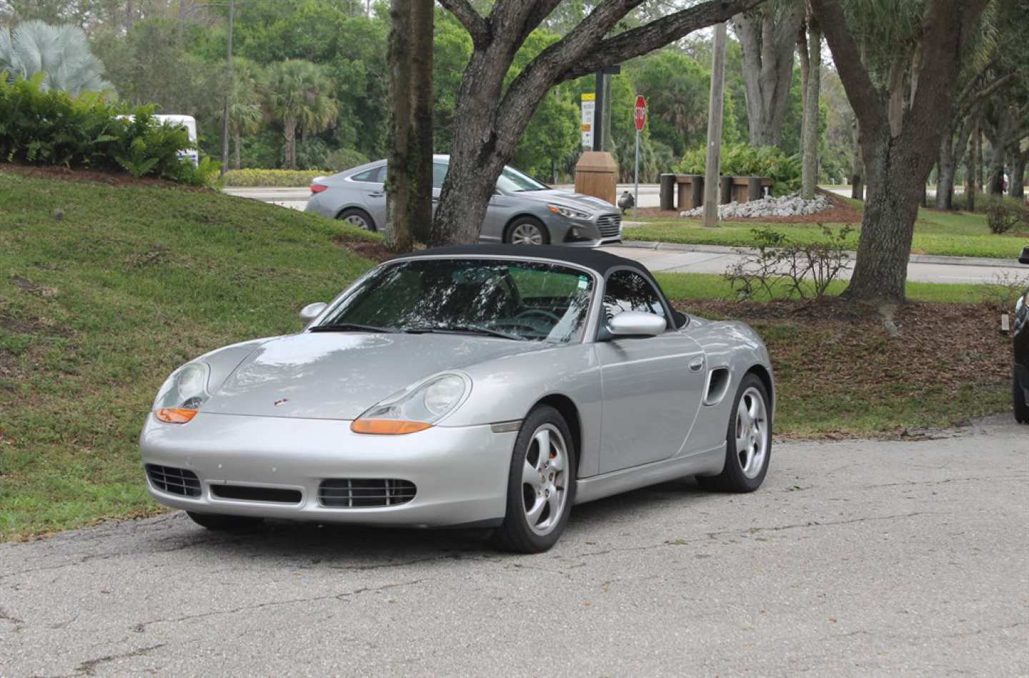 2nd Image of a 2001 PORSCHE BOXSTER S