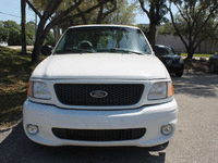 Image 7 of 27 of a 1999 FORD F-150 LIGHTNNG