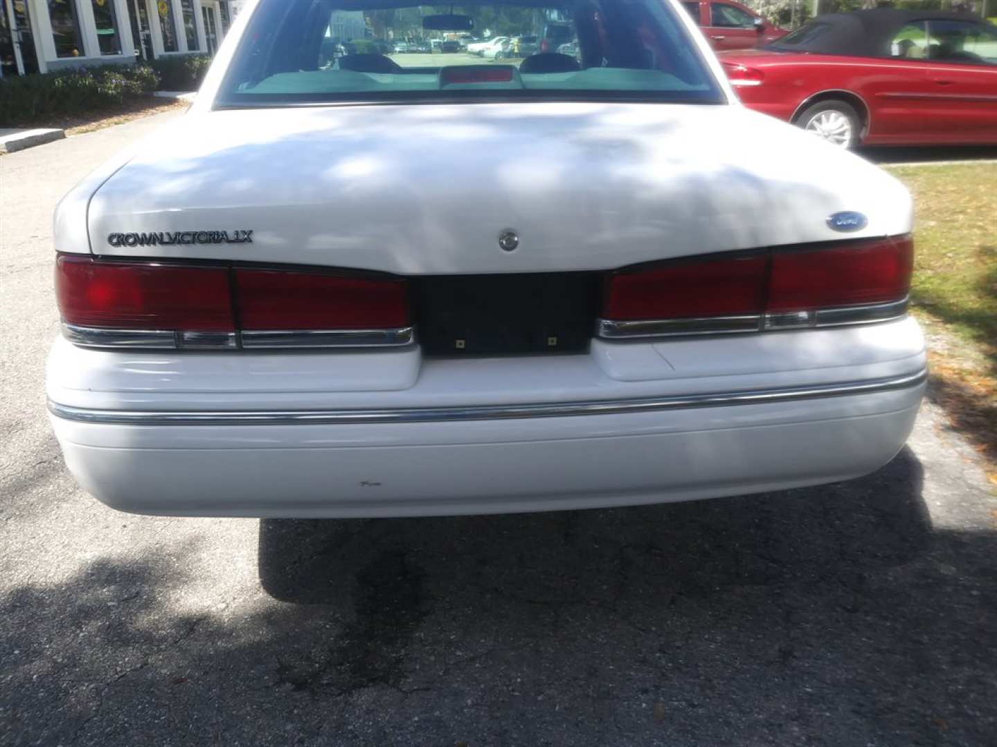 1st Image of a 1996 FORD CROWN VICTORIA LX
