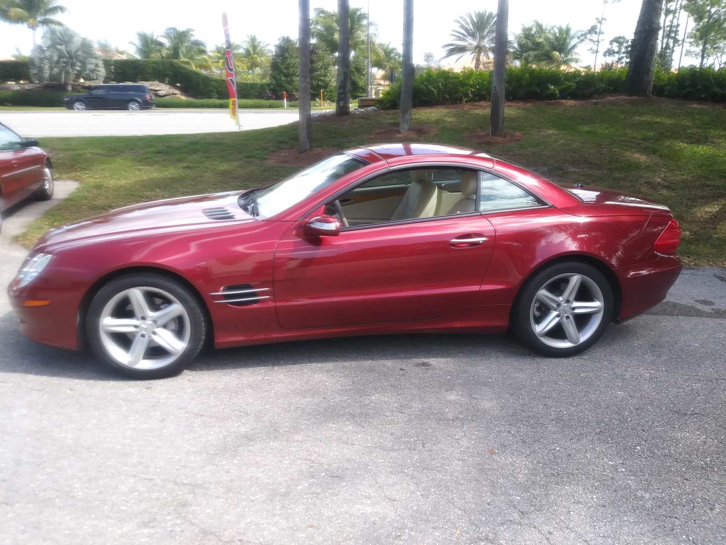 1st Image of a 2005 MERCEDES-BENZ SL-CLASS SL500