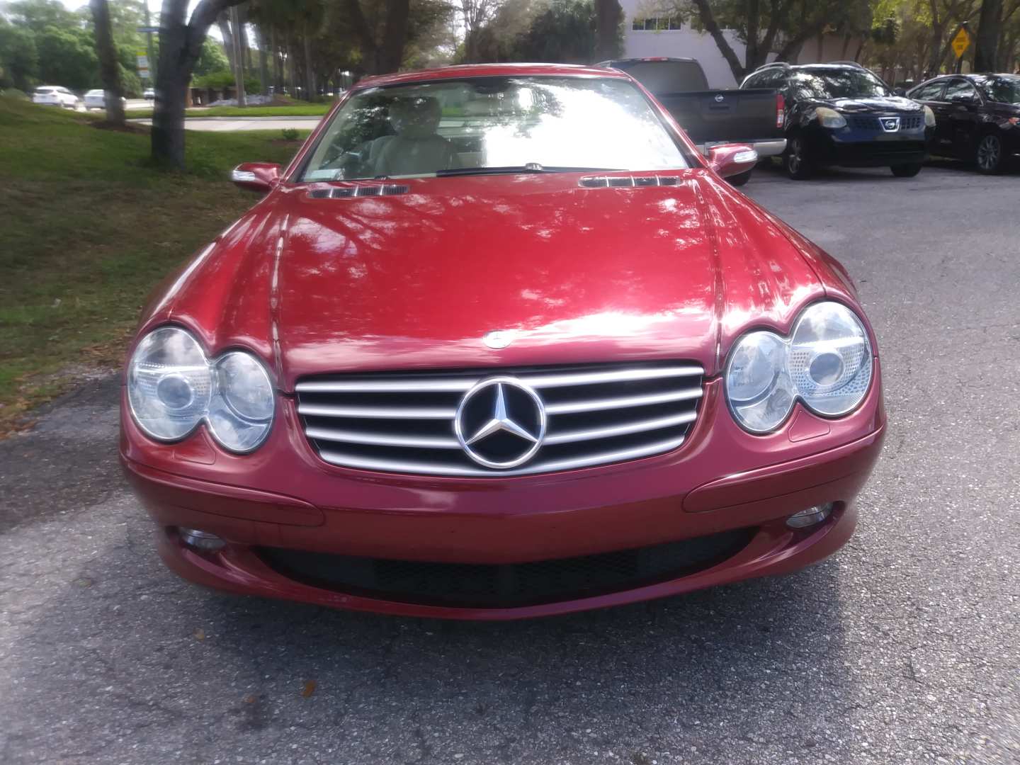 2nd Image of a 2005 MERCEDES-BENZ SL-CLASS SL500