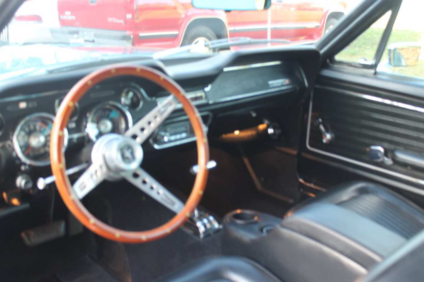 14th Image of a 1968 FORD MUSTANG