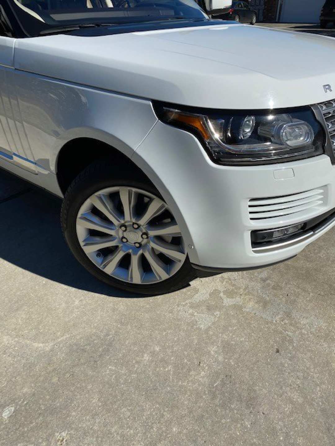 2nd Image of a 2016 LAND ROVER RANGE ROVER SUPERCHARGED