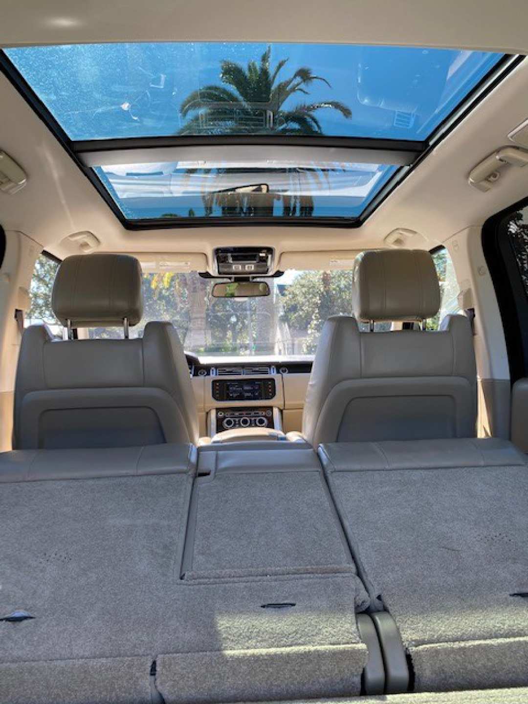18th Image of a 2016 LAND ROVER RANGE ROVER SUPERCHARGED