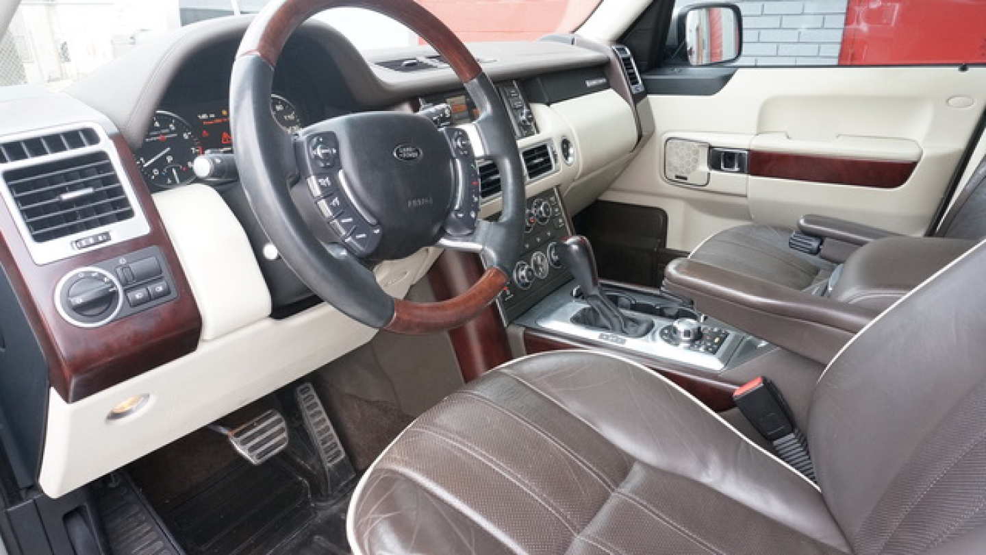 6th Image of a 2010 LAND ROVER RANGE ROVER HSE W/LUXURY PACK