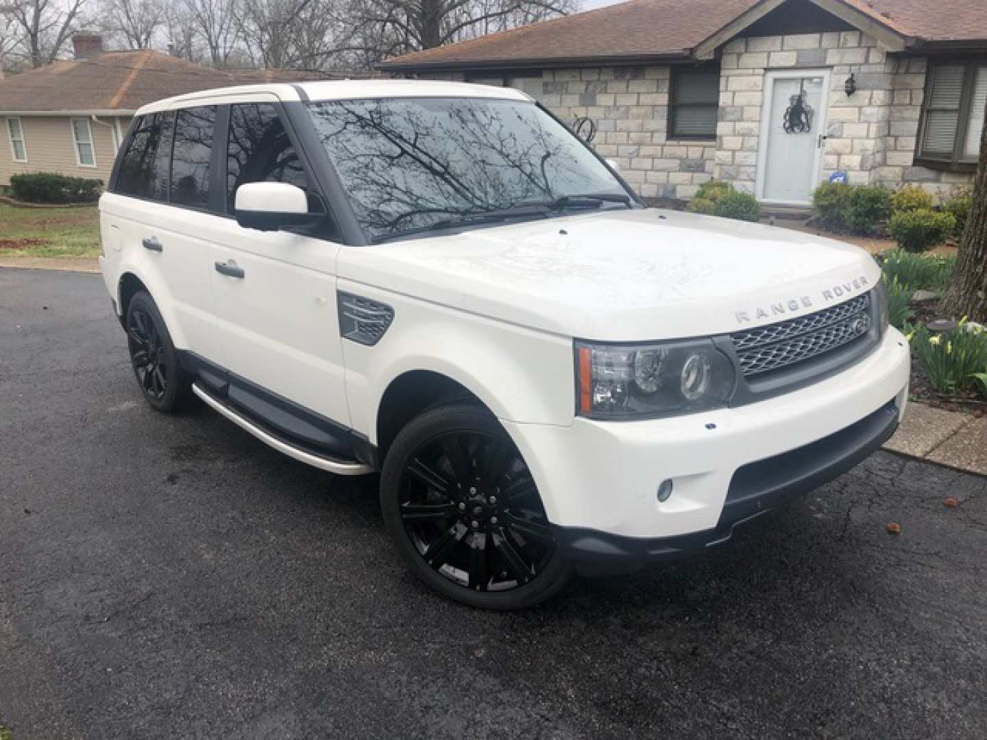 4th Image of a 2010 LAND ROVER RANGE ROVER SPORT SC