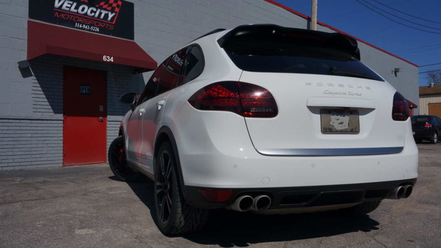 1st Image of a 2012 PORSCHE CAYENNE TURBO