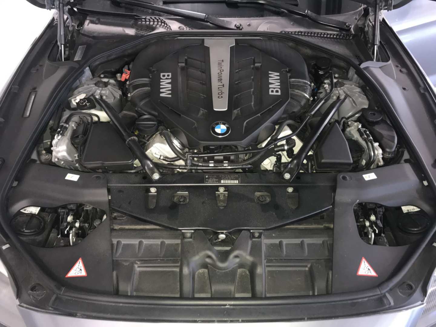 9th Image of a 2013 BMW 6 SERIES 650I XDRIVE GRAN COUPE
