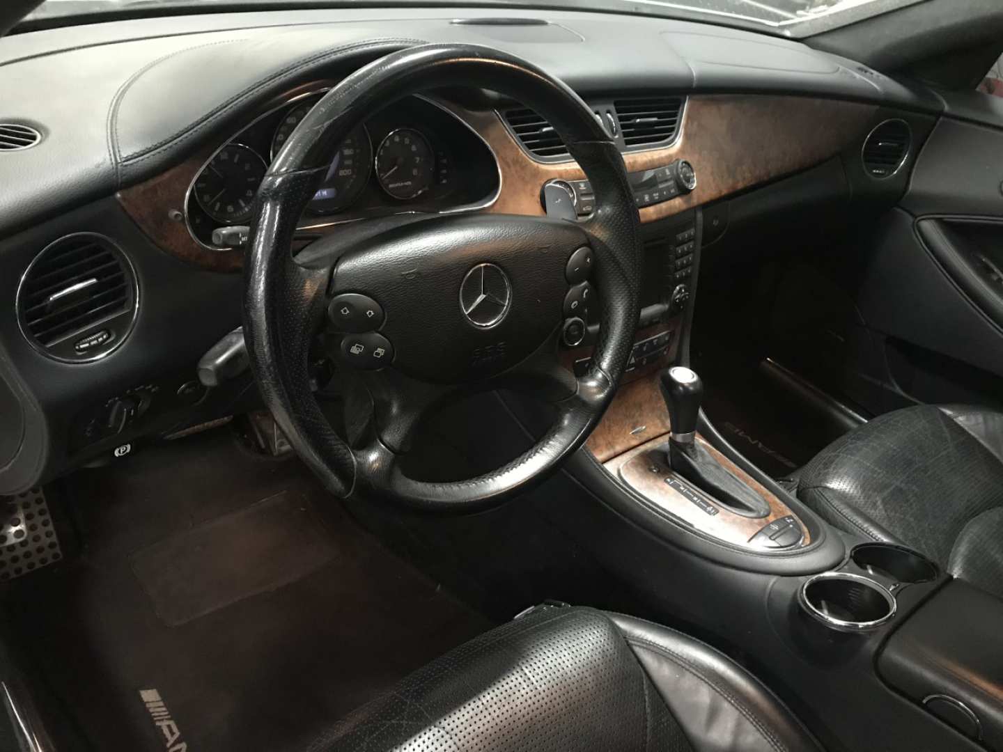 5th Image of a 2007 MERCEDES-BENZ CLS-CLASS CLS63 AMG