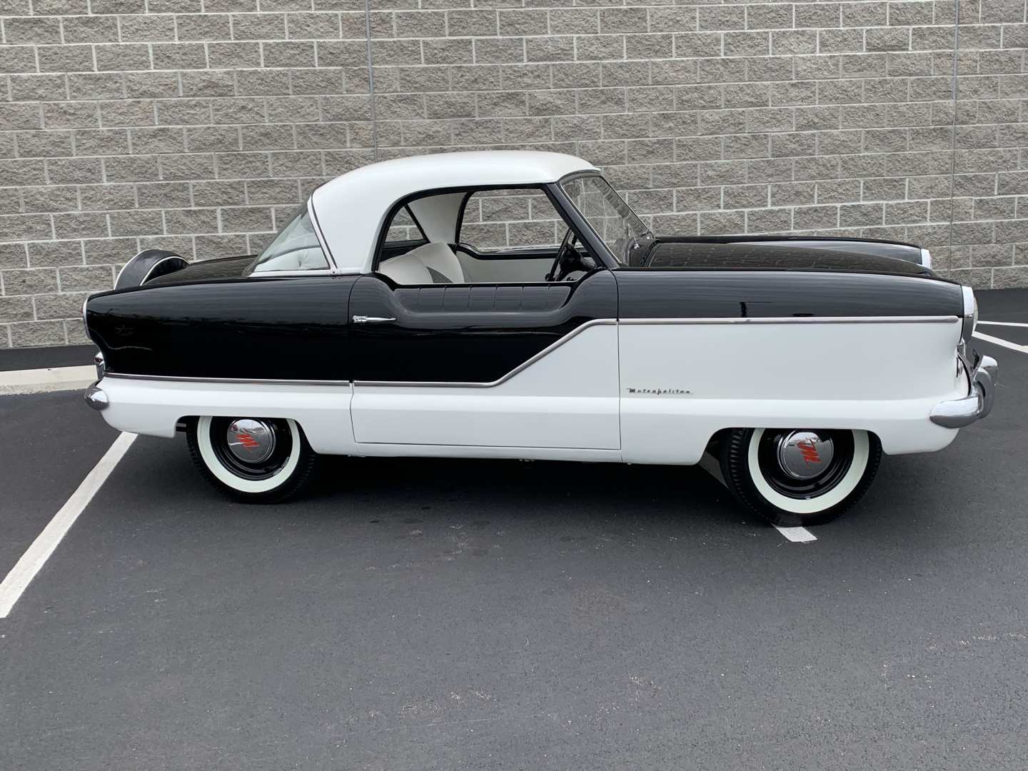 2nd Image of a 1959 NASH METROPOLITAN