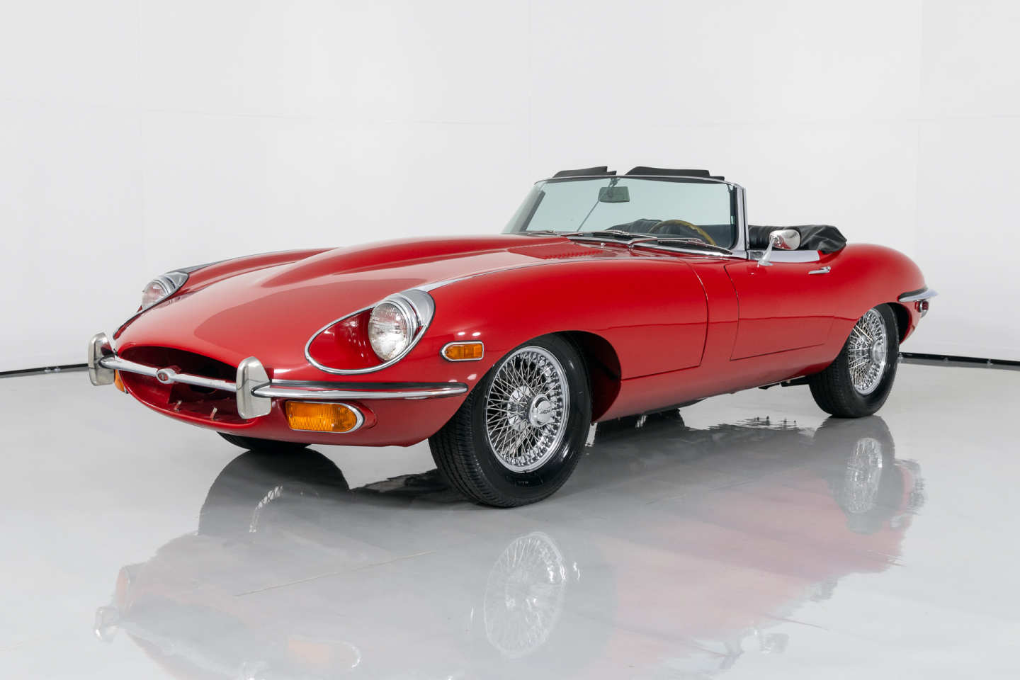 0th Image of a 1969 JAGUAR XKE