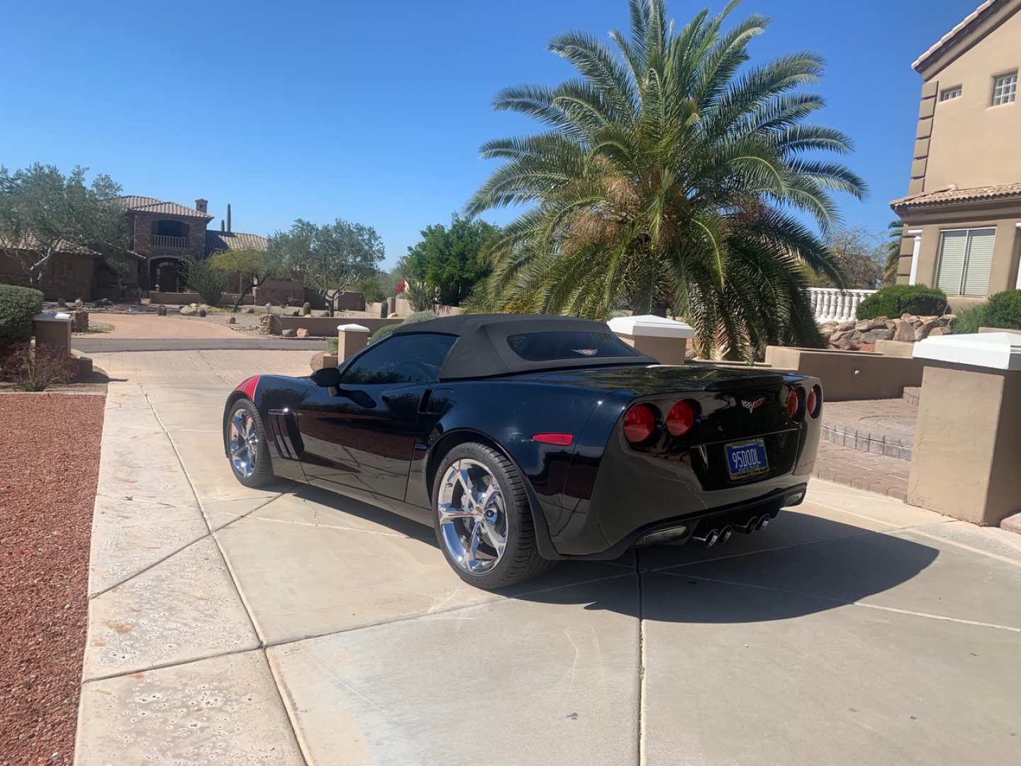 2nd Image of a 2010 CHEVROLET CORVETTE GRAND SPORT 3LT