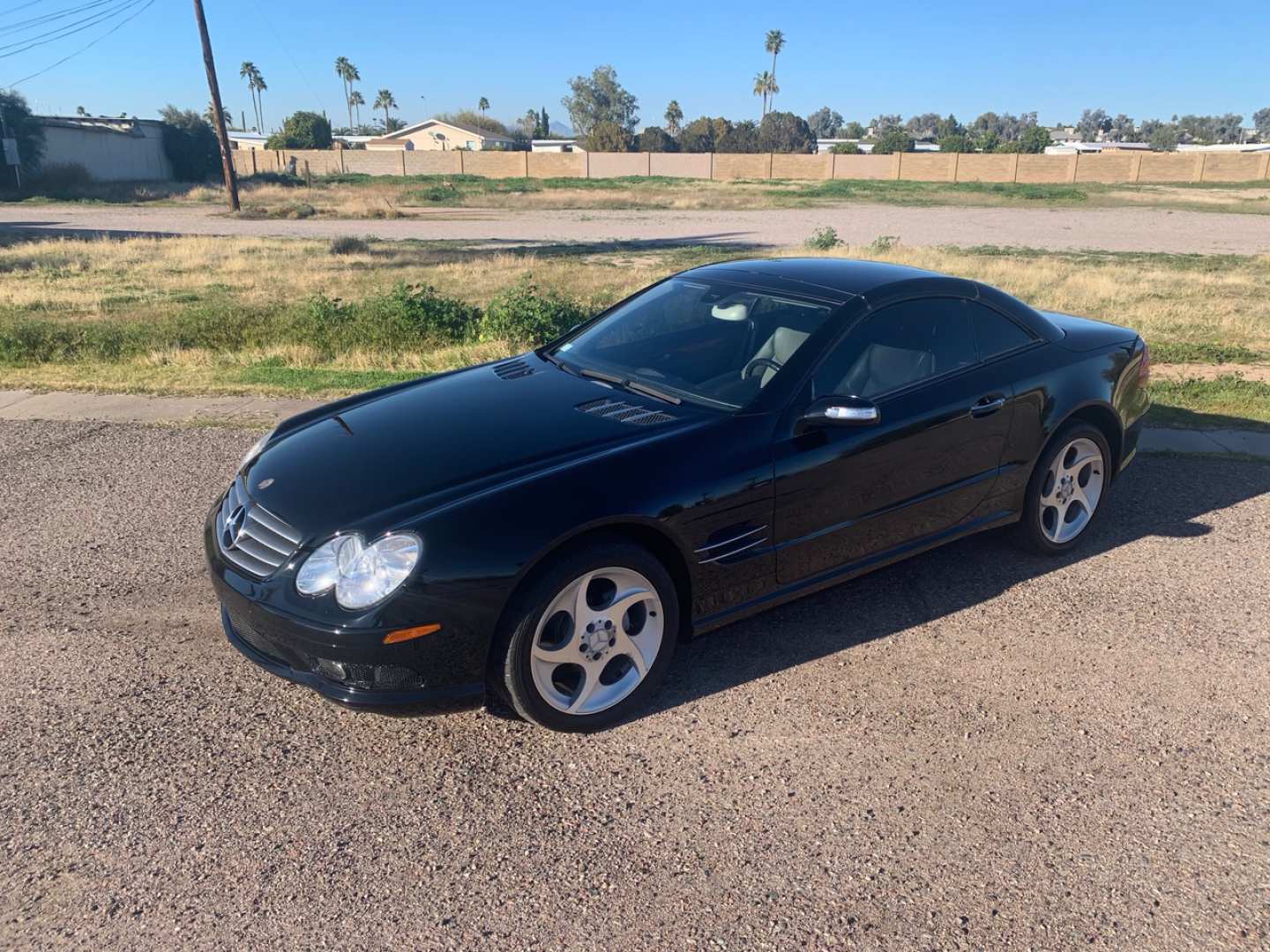 1st Image of a 2005 MERCEDES-BENZ SL 500