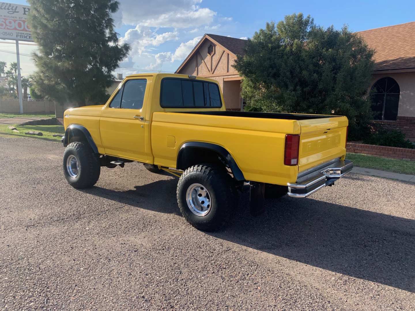 3rd Image of a 1982 FORD F-150