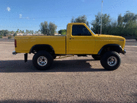 Image 3 of 8 of a 1982 FORD F-150