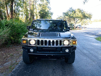 Image 7 of 15 of a 2007 HUMMER H2