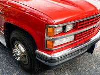 Image 8 of 14 of a 1989 CHEVROLET C3500
