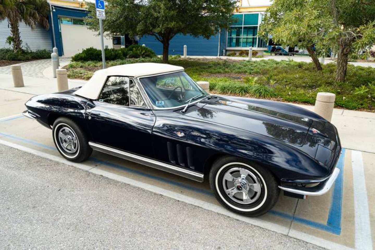 0th Image of a 1966 CHEVROLET CORVETTE