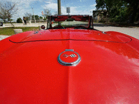 Image 13 of 15 of a 1967 CHEVROLET CORVETTE